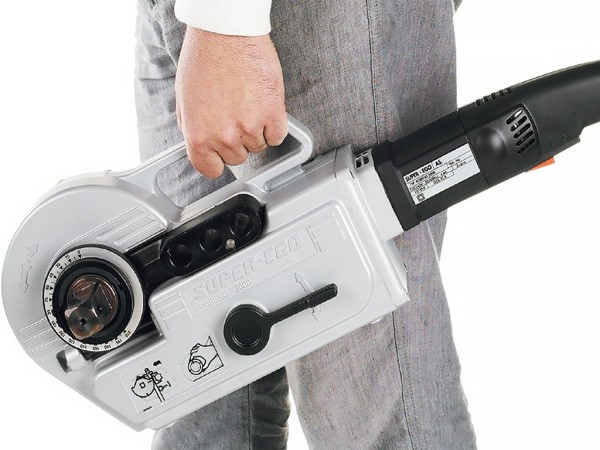 Ручной электрический трубогиб ROBEND 4000, эргономика